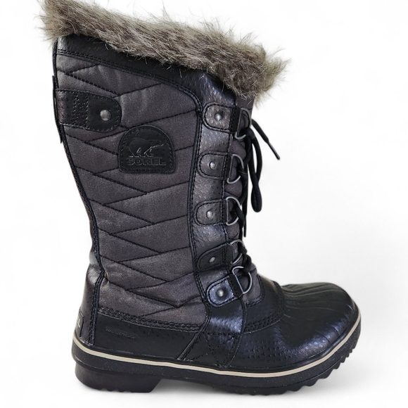 Sorel Shoes - SOREL Tofino black and charcoal  quilted waterproof winter boots 7